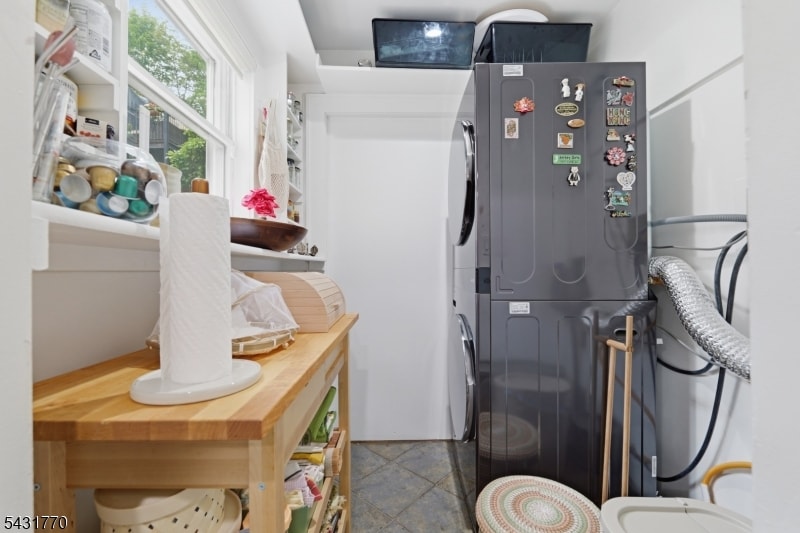 260 5th St image 12
