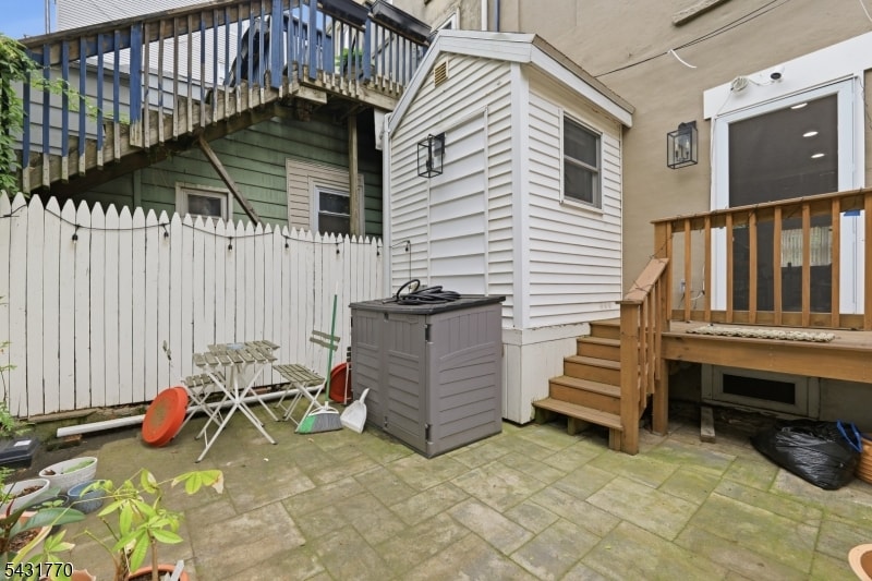 260 5th St image 16