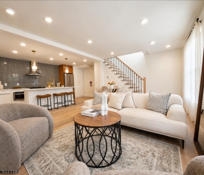 7 Pierce Ave image 16