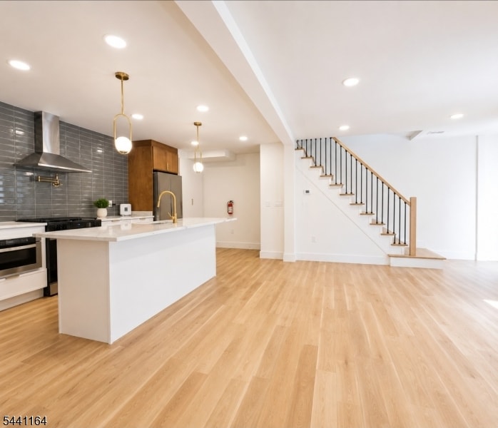 7 Pierce Ave image 2