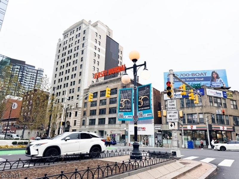 154 Bowers St #2D image 16