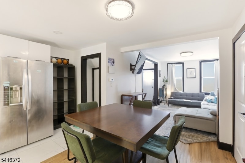 138 Broadway image 10
