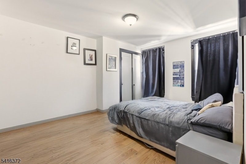 138 Broadway image 16