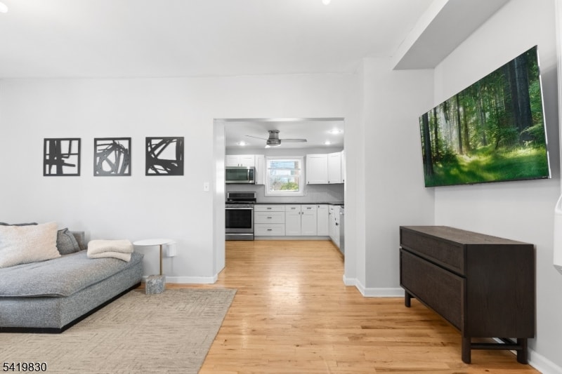 117 Argyle Pl image 7
