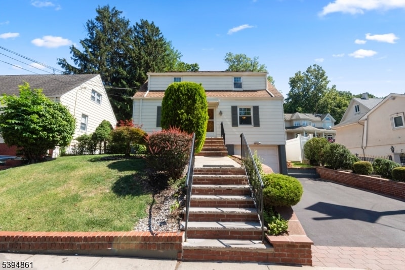 692 Passaic Ave image 1