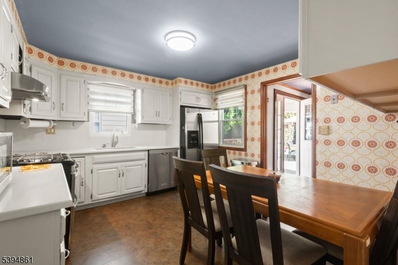 692 Passaic Ave image 12