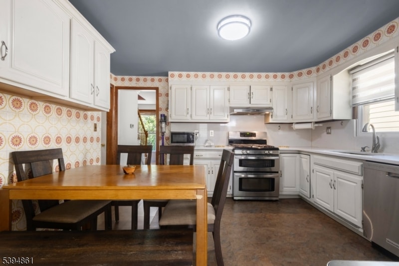 692 Passaic Ave image 13