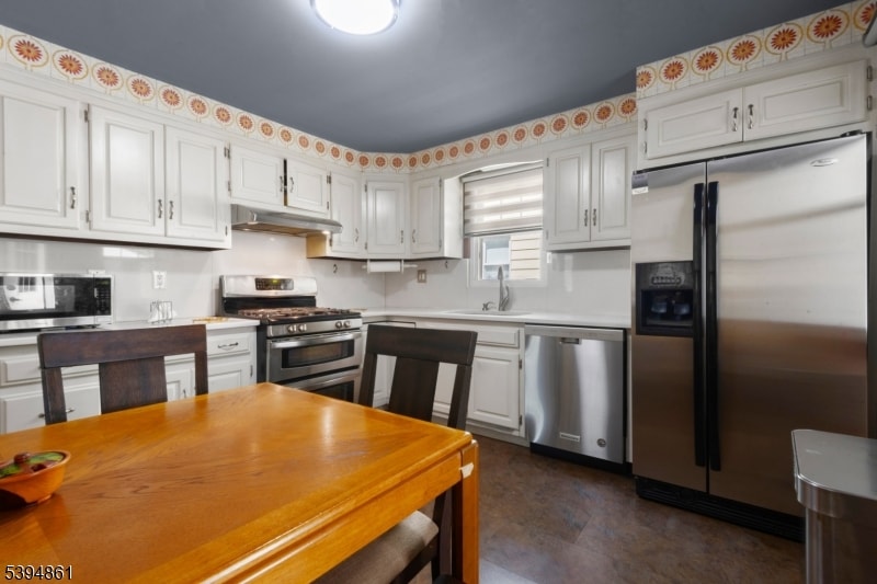 692 Passaic Ave image 14