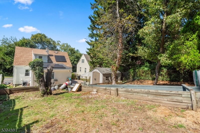 692 Passaic Ave image 34