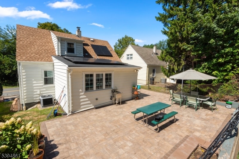 692 Passaic Ave image 35