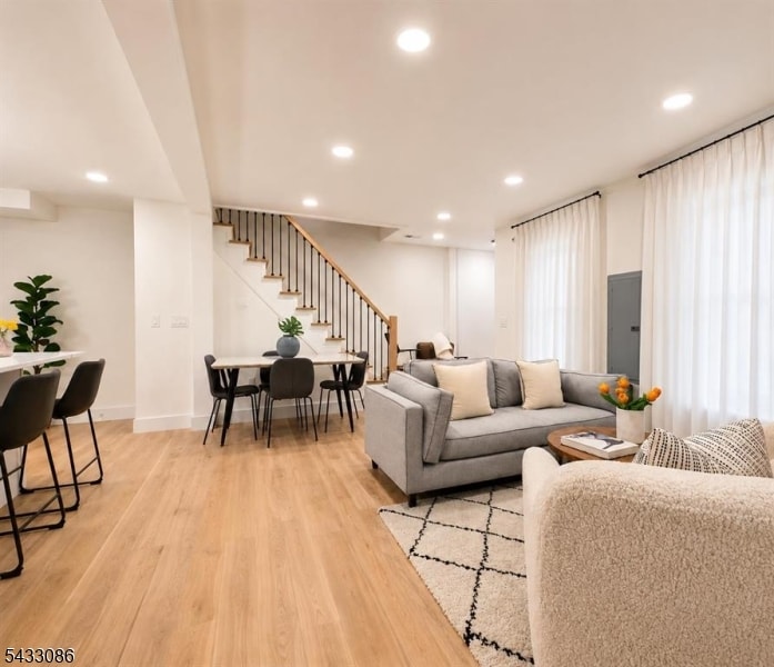 7 Pierce Ave image 15