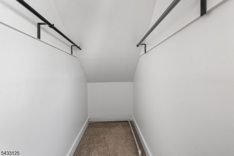 416 Belgrove Dr image 22