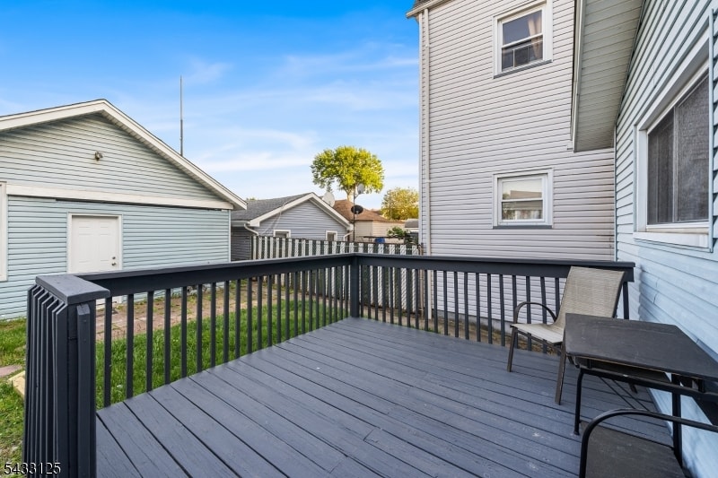 416 Belgrove Dr image 32