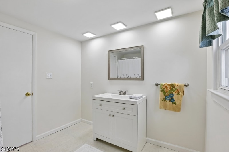 18 Patterson St image 29