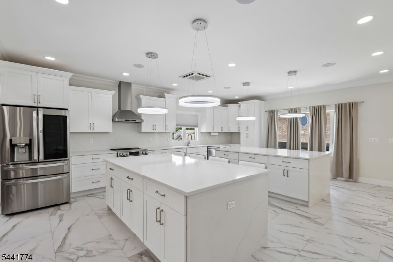 11 Linden Ave image 8