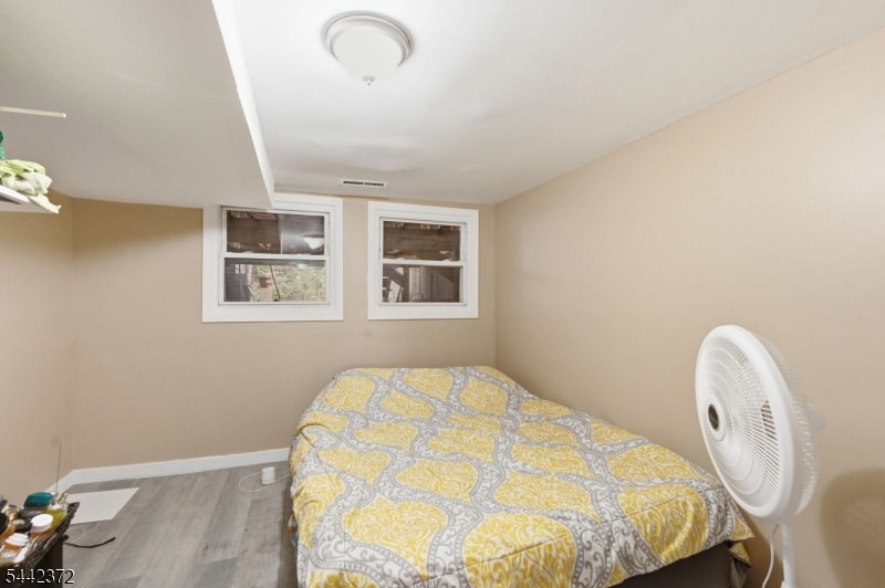 8 Van Nostrand Ave image 26