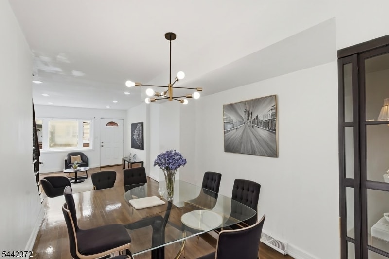 8 Van Nostrand Ave image 6