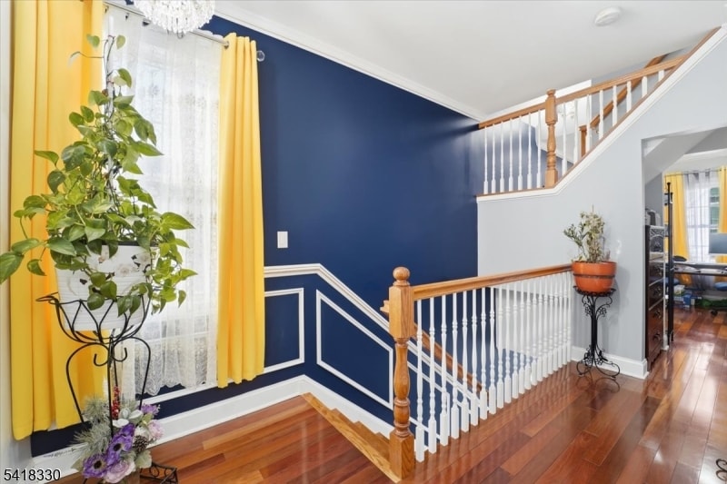 60 Stewart Ave image 25