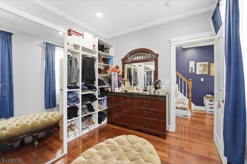 60 Stewart Ave image 29