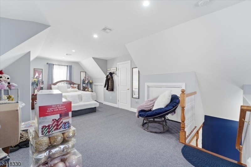 60 Stewart Ave image 37