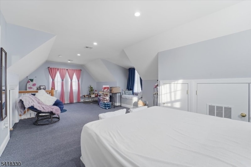 60 Stewart Ave image 38