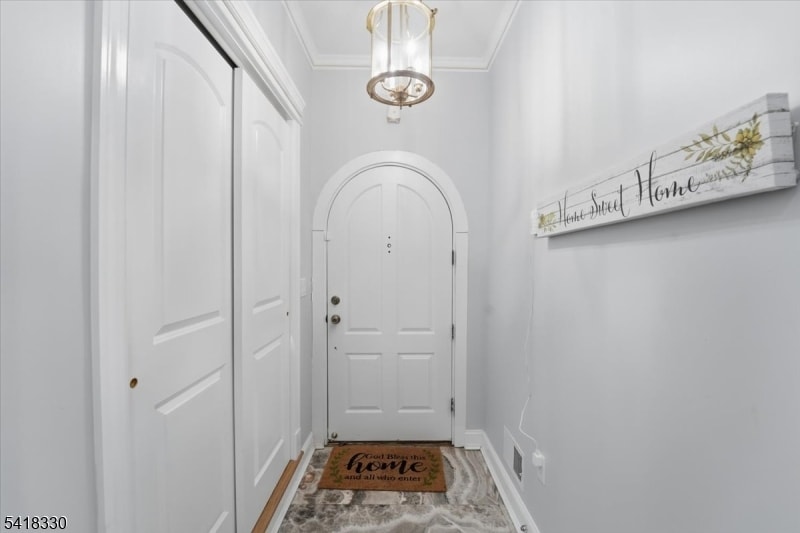60 Stewart Ave image 4