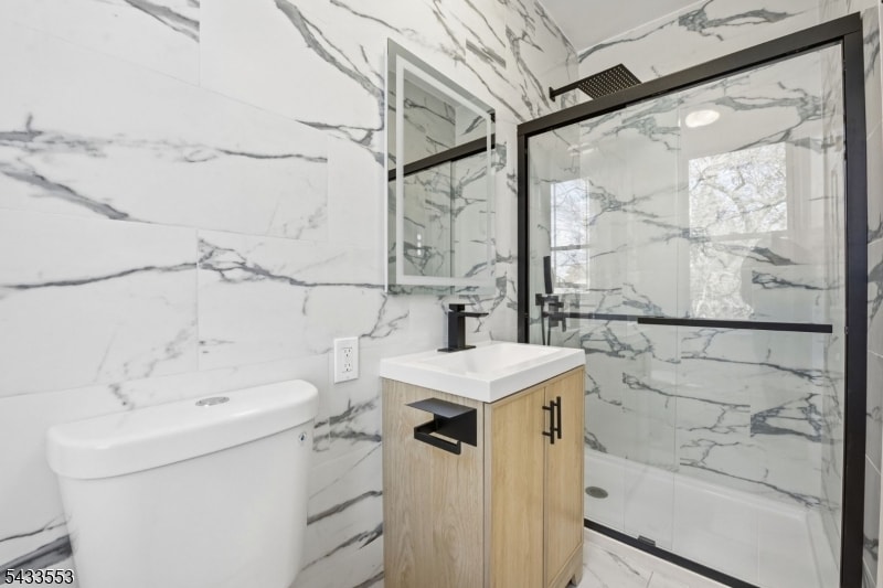 139 W 51st St image 22
