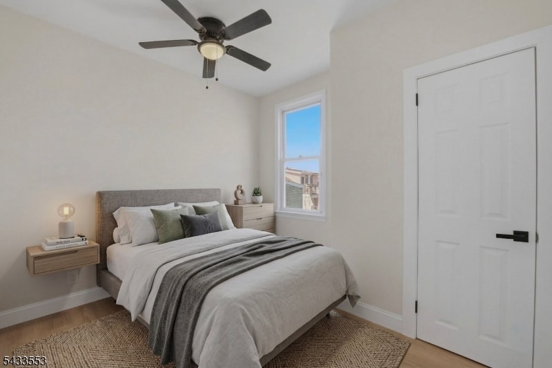 139 W 51st St image 8