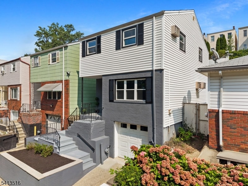 174 Terrace Ave image 1